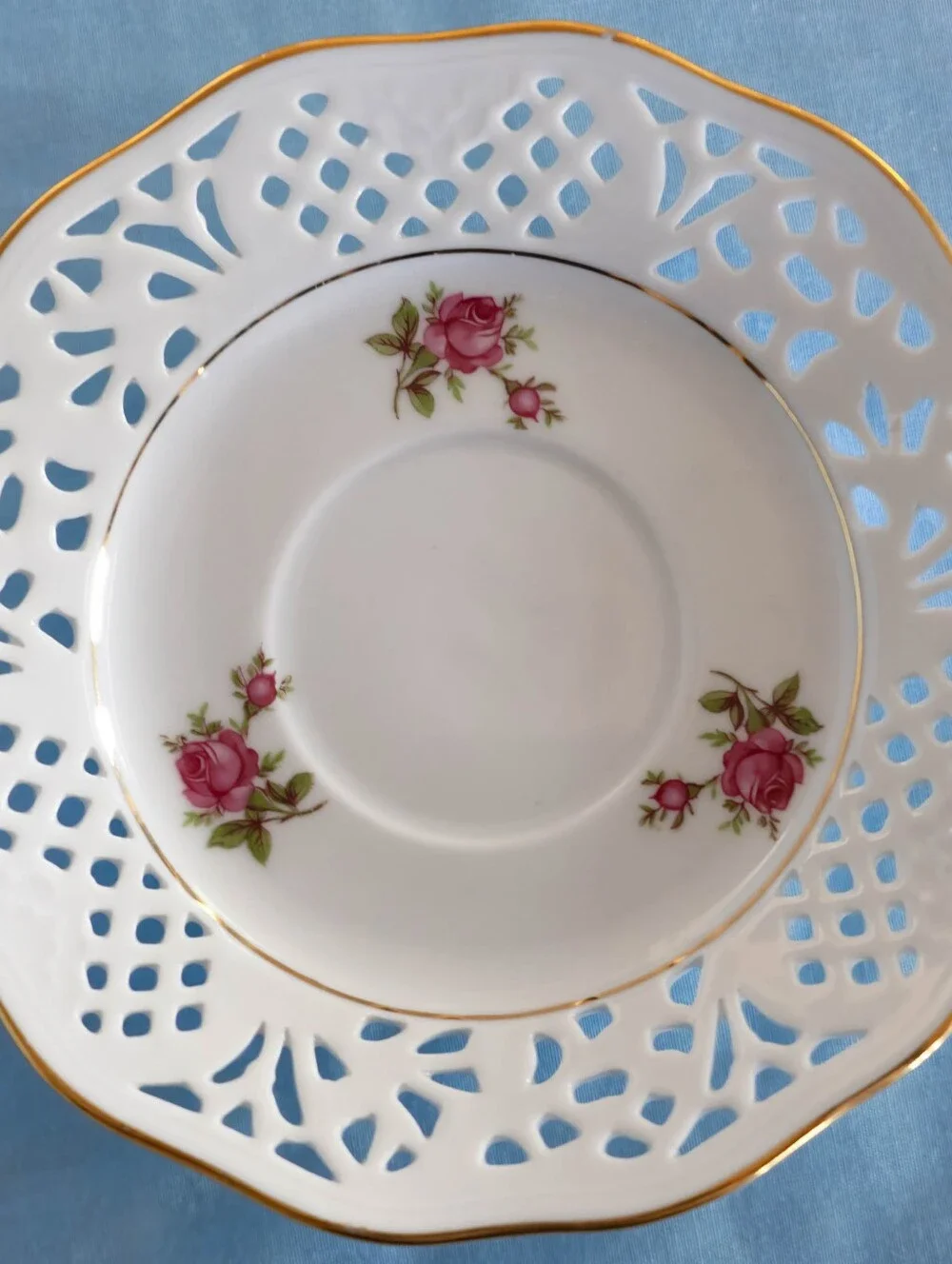 Beautiful  Assorted Vintage Cup And Saucers. Made in Germany!